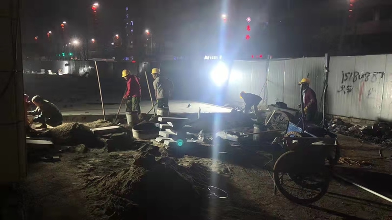 南昌二建開足馬力確保節日期間不停工 南昌二建開足馬力確保節日期間不停工